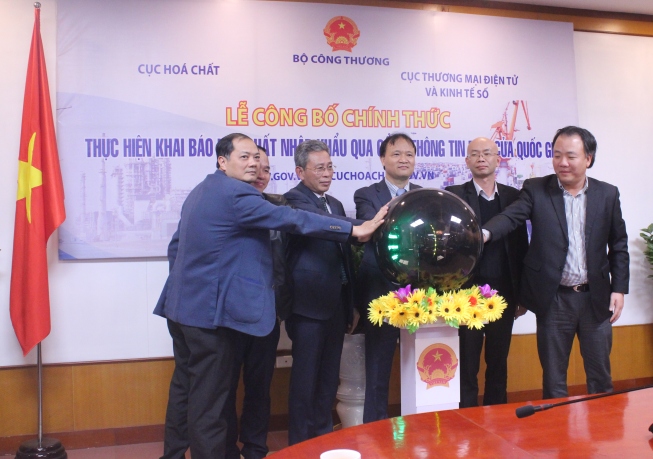 Lễ công bố chính thức thực hiện thủ tục khai báo hóa chất nhập khẩu qua Cổng thông tin một cửa quốc gia
