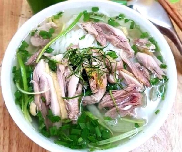 10 món ăn đường phố hấp dẫn ở Việt Nam