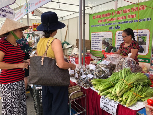 Thúc đẩy kết nối cung - cầu hàng hóa giữa Hà Nội và các địa phương
