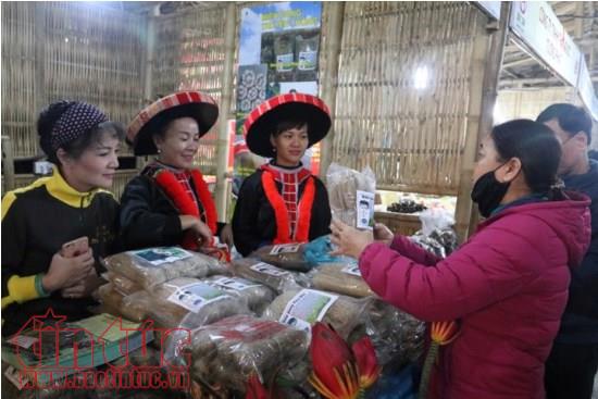 Triển lãm ‘Mỗi làng một sản phẩm-OVOP 2018’