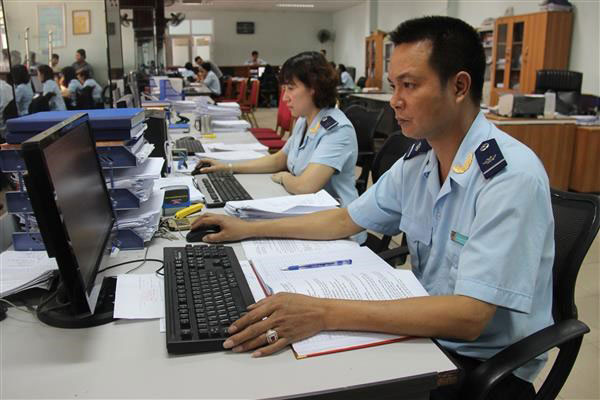 Đẩy mạnh cải cách, tăng giám sát hải quan