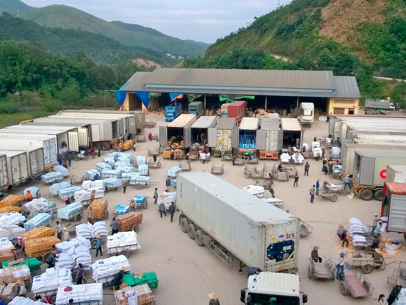 Khuyến cáo tạm dừng đưa hàng nông sản xuất khẩu lên khu vực Lạng Sơn