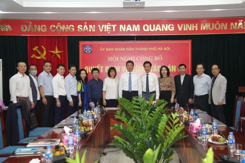 Trao quyết định bổ nhiệm Giám đốc Trung tâm Xúc tiến đầu tư, thương mại, du lịch Hà Nội