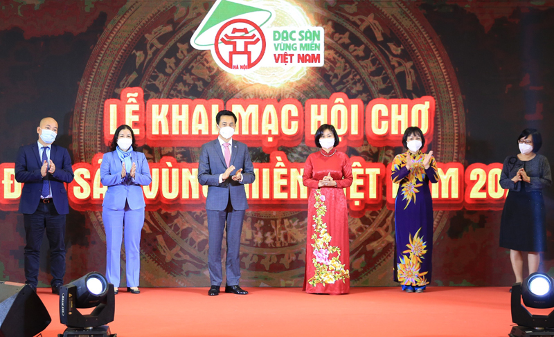 Khai mạc ''Hội chợ Đặc sản vùng miền Việt Nam 2021''