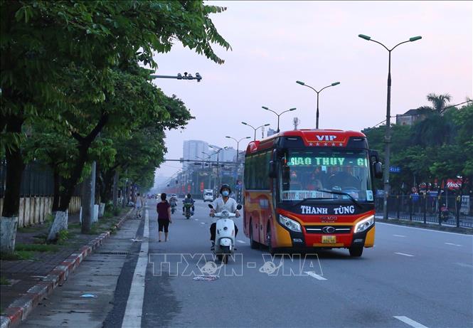 Hà Nội ngày đầu triển khai thực hiện giãn cách xã hội theo Chỉ thị 16