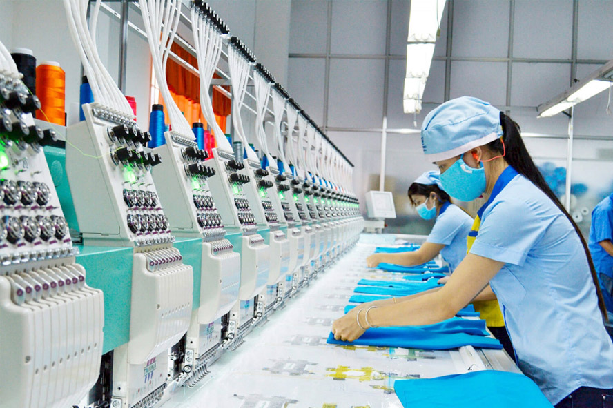 Công điện của Thủ tướng Chính phủ về tăng cường các biện pháp bảo đảm an toàn phòng, chống dịch Covid-19 để thực hiện mục tiêu kép